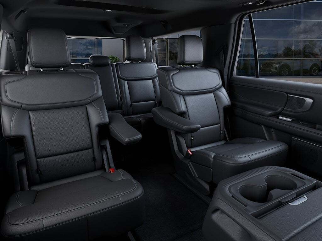 2027 Ford Expedition Max MAX Platinum