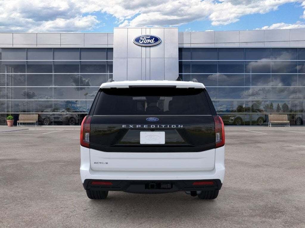 2026 Ford Expedition Active
