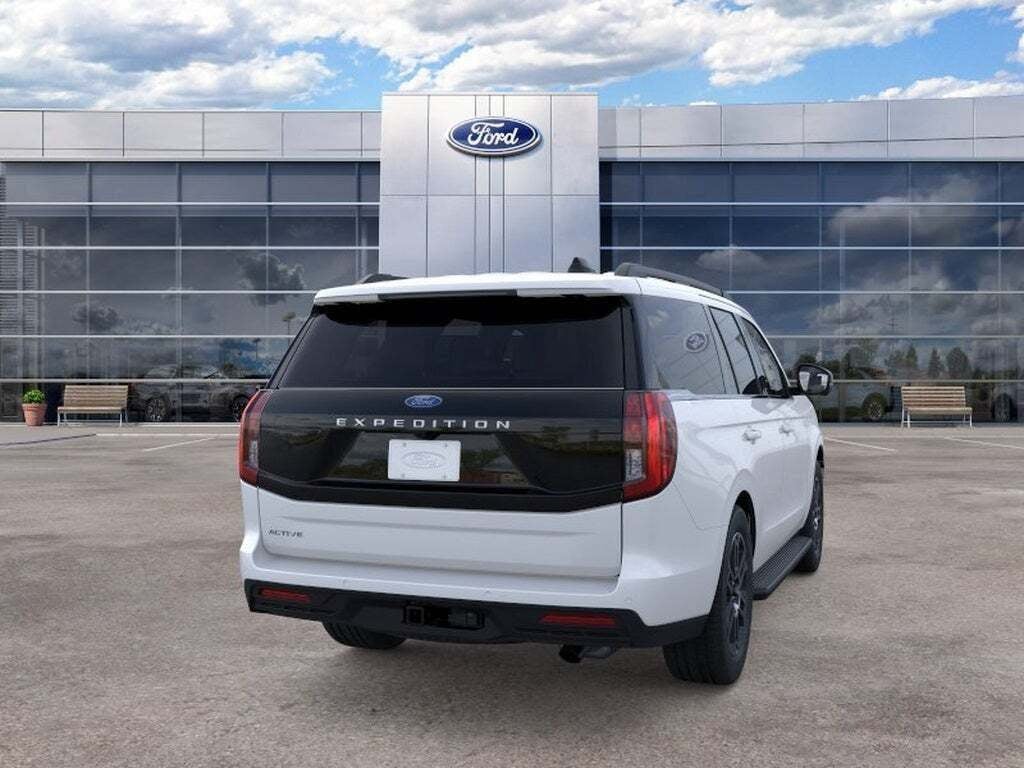 2026 Ford Expedition Active