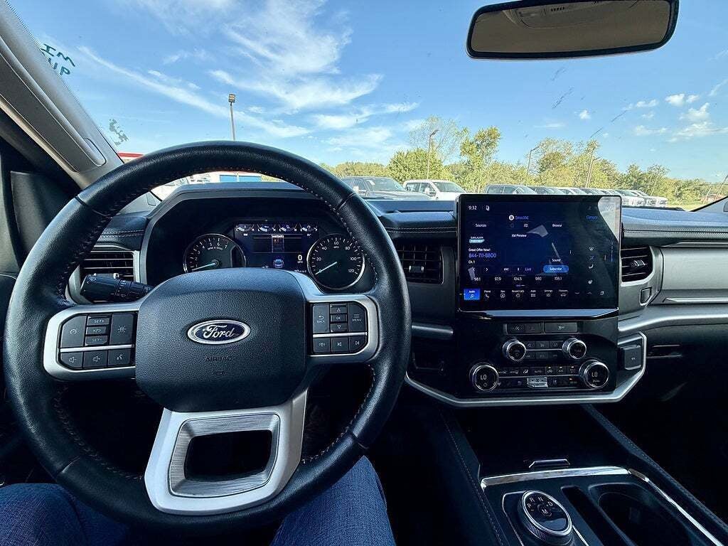 2024 Ford Expedition XLT