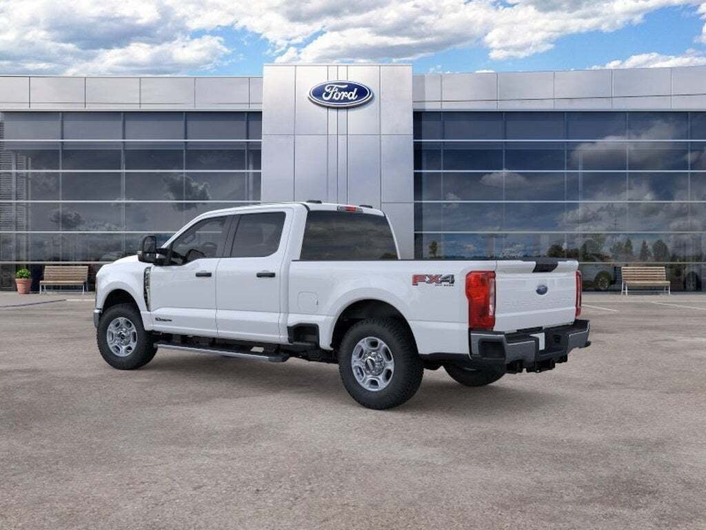 2026 Ford Super Duty F-250 SRW XLT