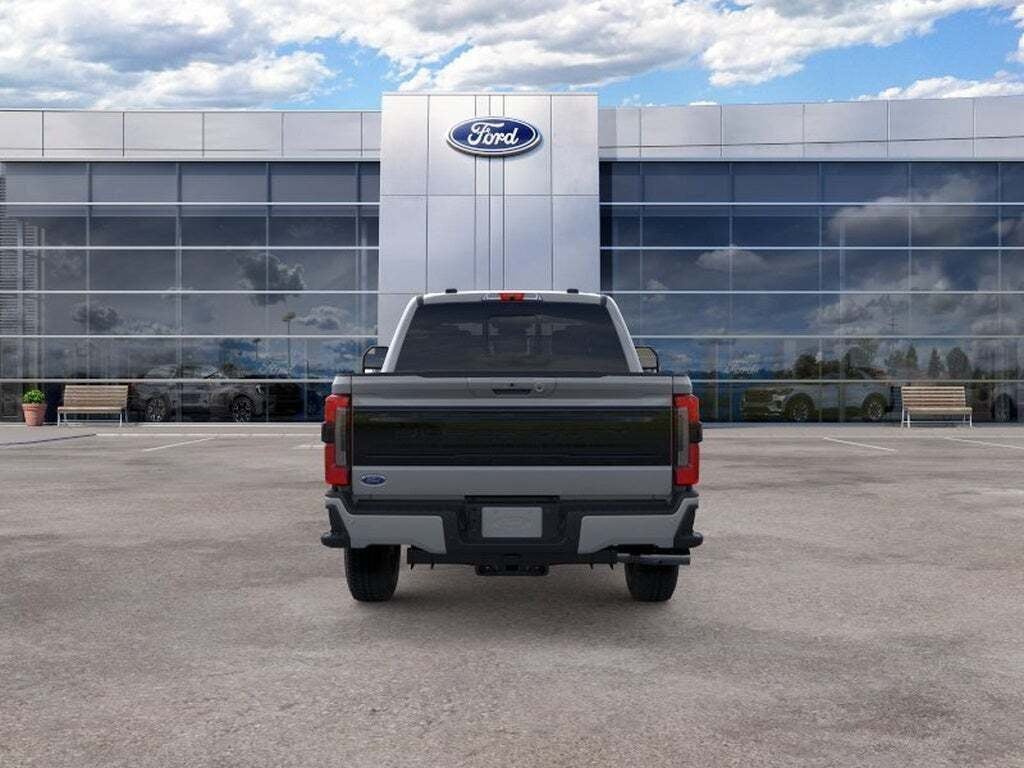 2026 Ford Super Duty F-250 SRW Platinum