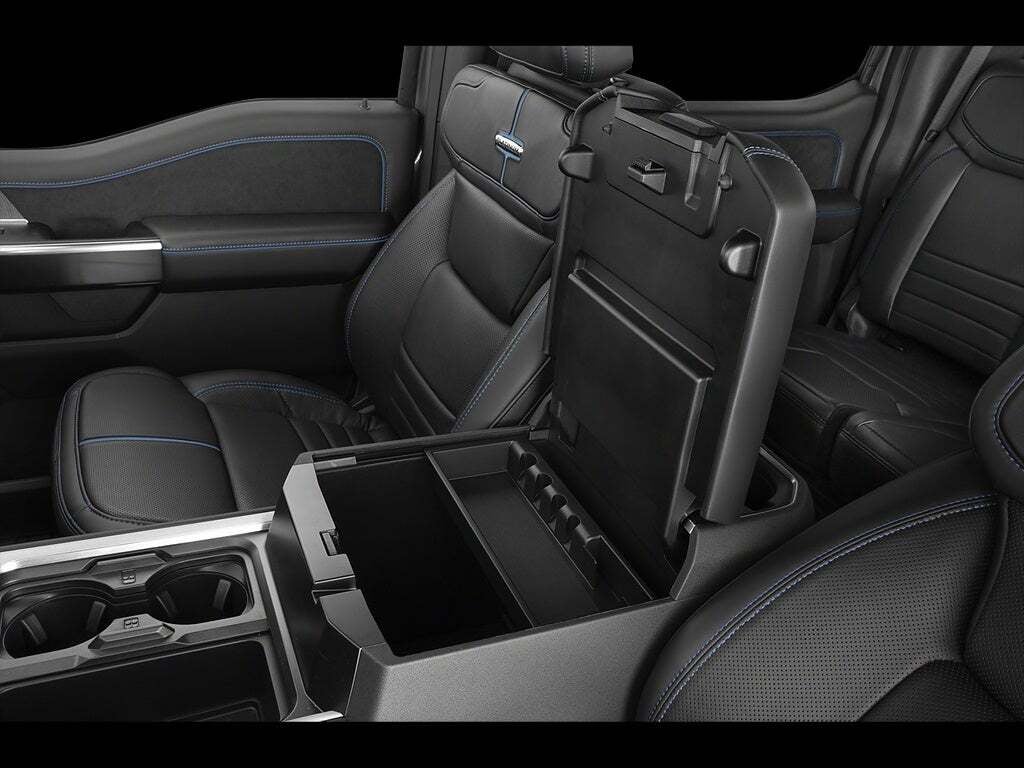 2027 Ford Super Duty F-350 SRW Platinum