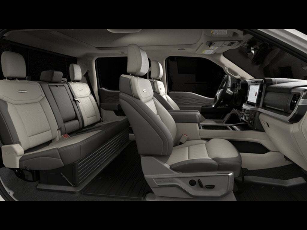 2027 Ford Super Duty F-350 SRW Platinum