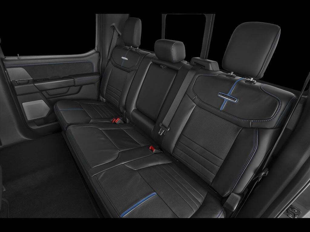 2027 Ford Super Duty F-350 SRW Platinum