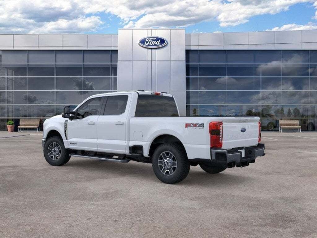 2026 Ford Super Duty F-350 SRW LARIAT