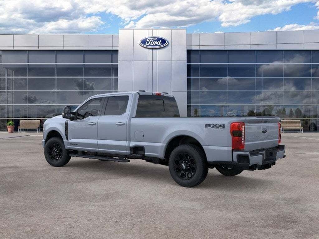2026 Ford Super Duty F-350 SRW LARIAT