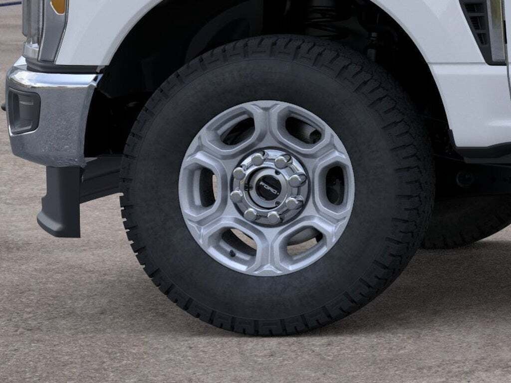 2026 Ford Super Duty F-350 SRW XLT