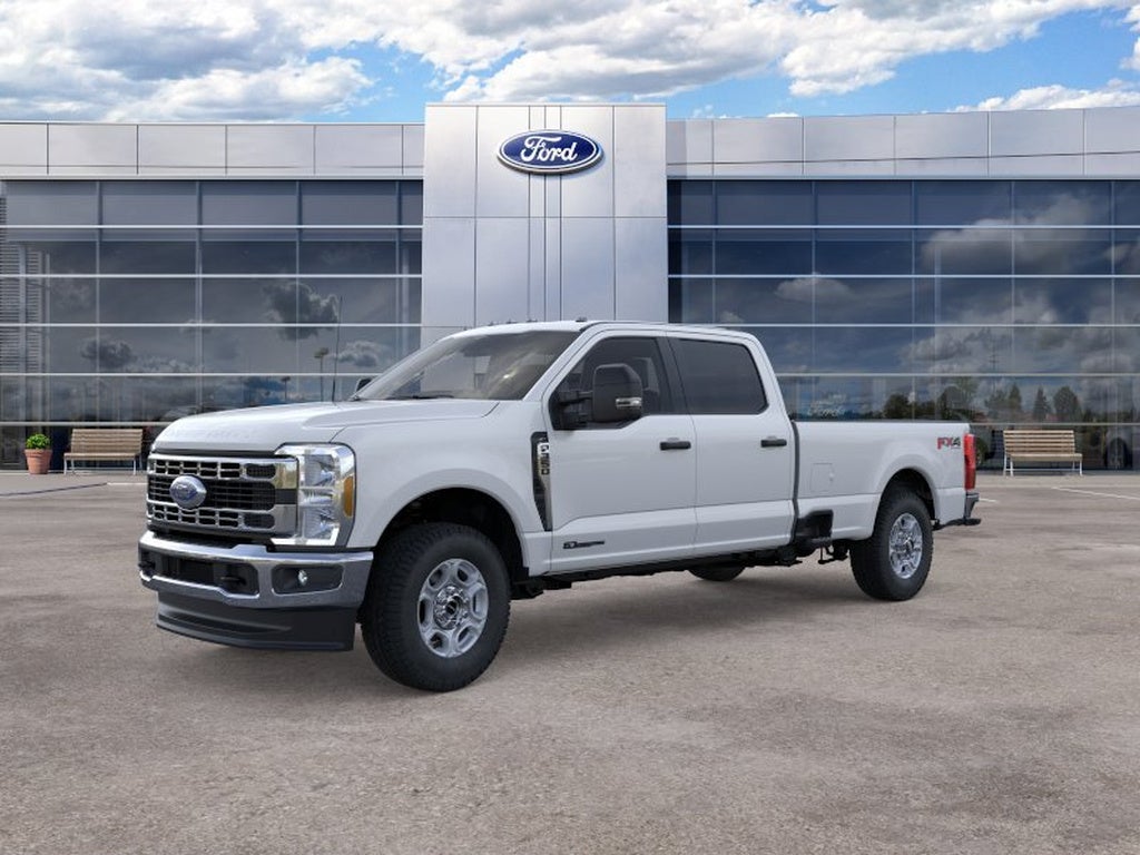 2026 Ford Super Duty F-350 SRW XLT