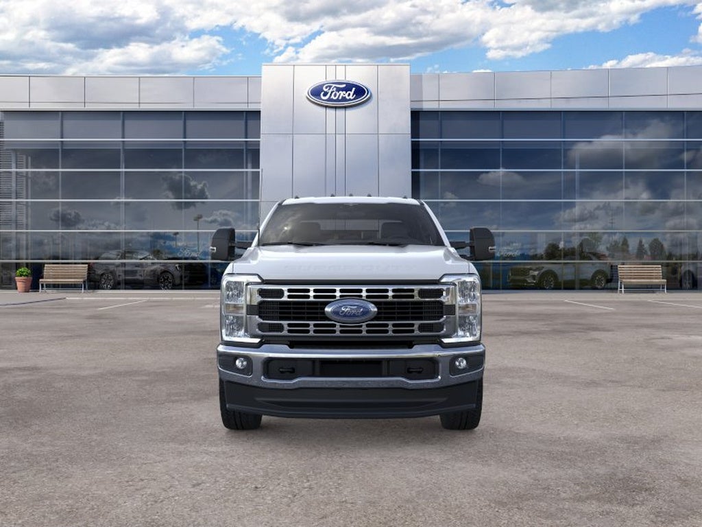 2026 Ford Super Duty F-350 SRW XLT