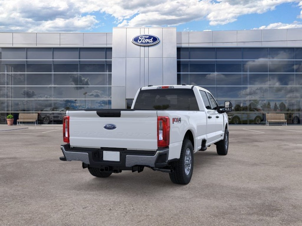 2026 Ford Super Duty F-350 SRW XLT
