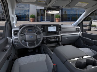 2026 Ford Super Duty F-350 SRW XLT