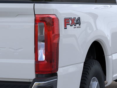 2026 Ford Super Duty F-350 SRW XLT