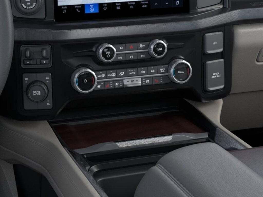 2026 Ford Super Duty F-350 DRW Platinum