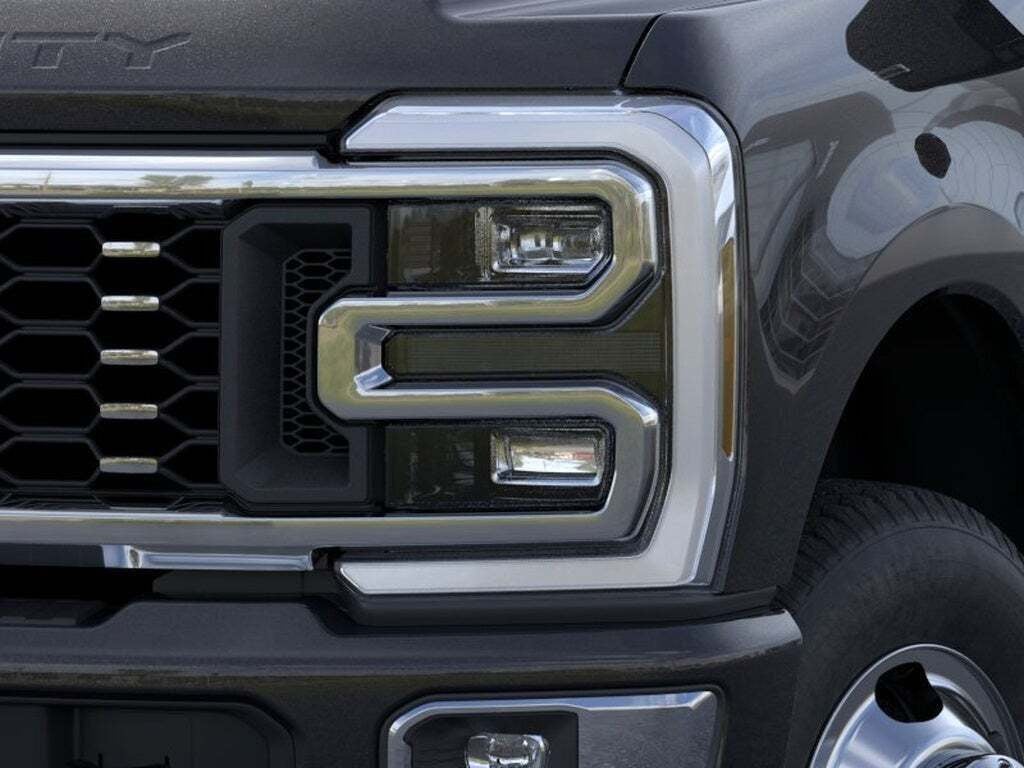 2026 Ford Super Duty F-350 DRW Platinum