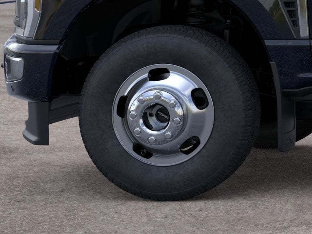 2026 Ford Super Duty F-350 DRW Platinum