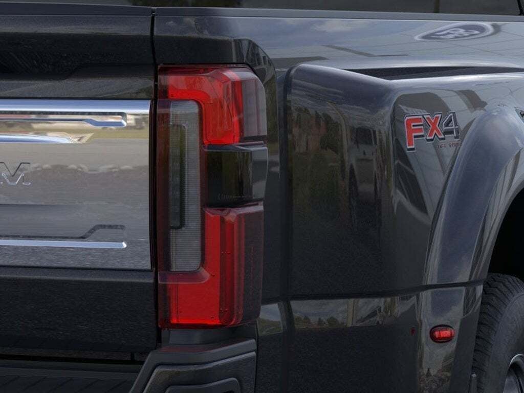 2026 Ford Super Duty F-350 DRW Platinum