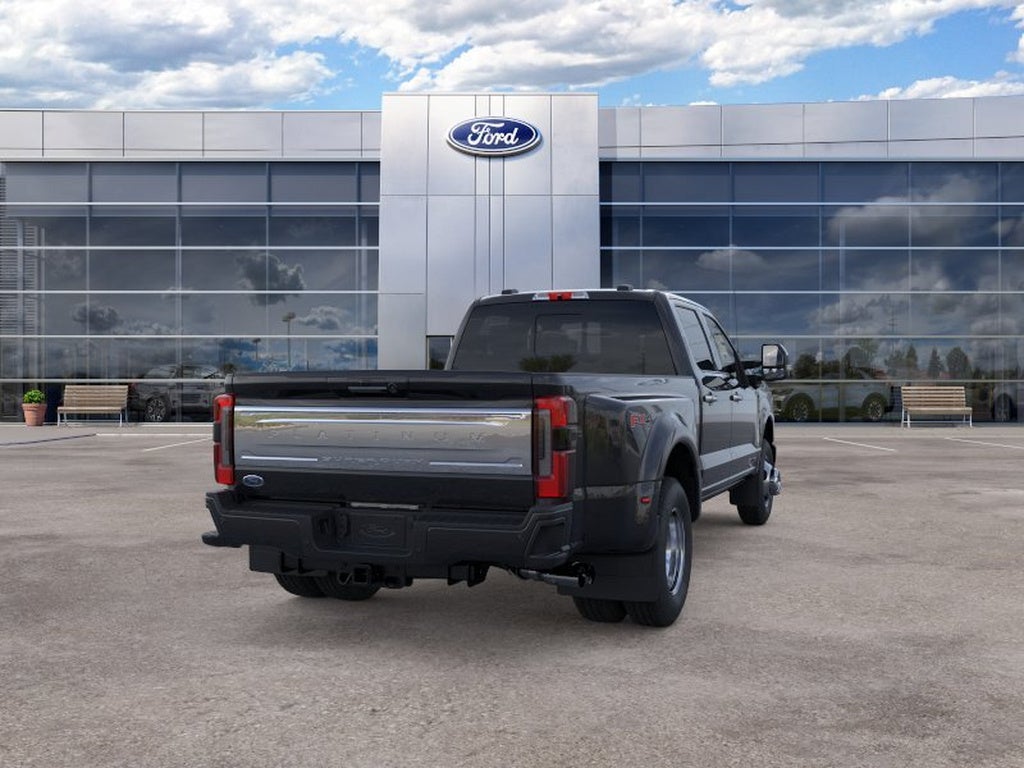 2026 Ford Super Duty F-350 DRW Platinum
