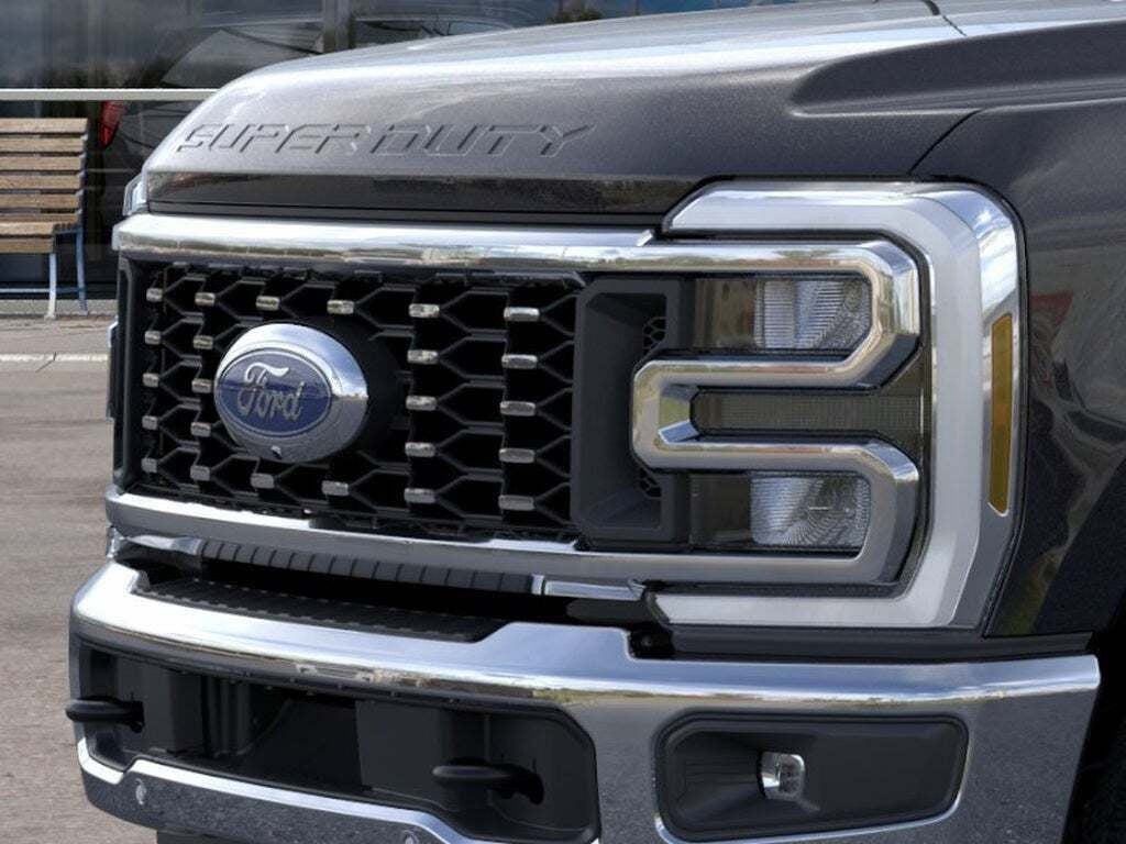 2026 Ford Super Duty F-350 DRW LARIAT
