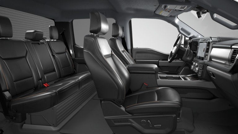 2026 Ford Super Duty F-350 DRW LARIAT