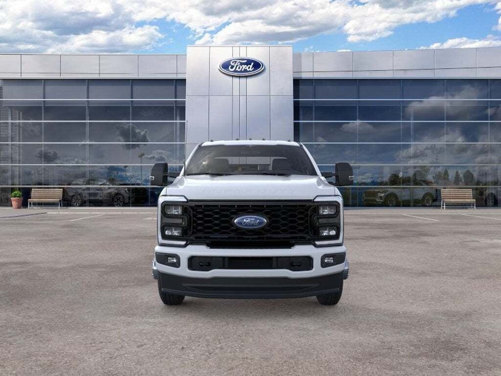 2026 Ford Super Duty F-350 DRW XL