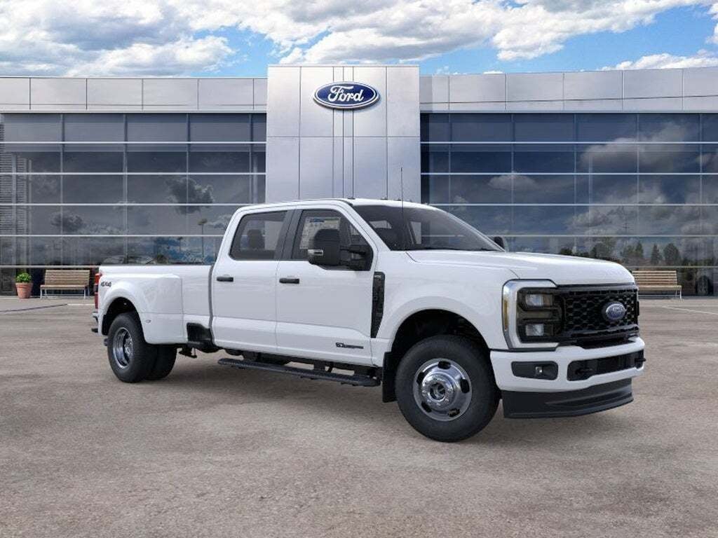 2026 Ford Super Duty F-350 DRW XL