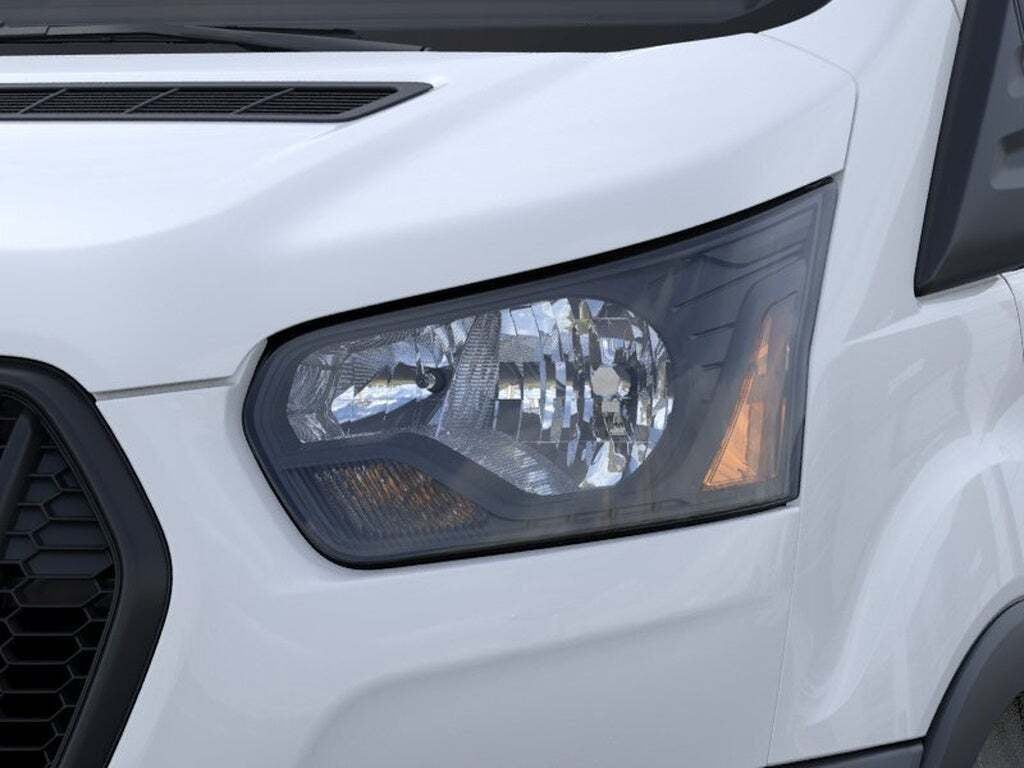 2026 Ford Transit Cargo Van T-250 148" Med Rf 9150 GVWR RWD