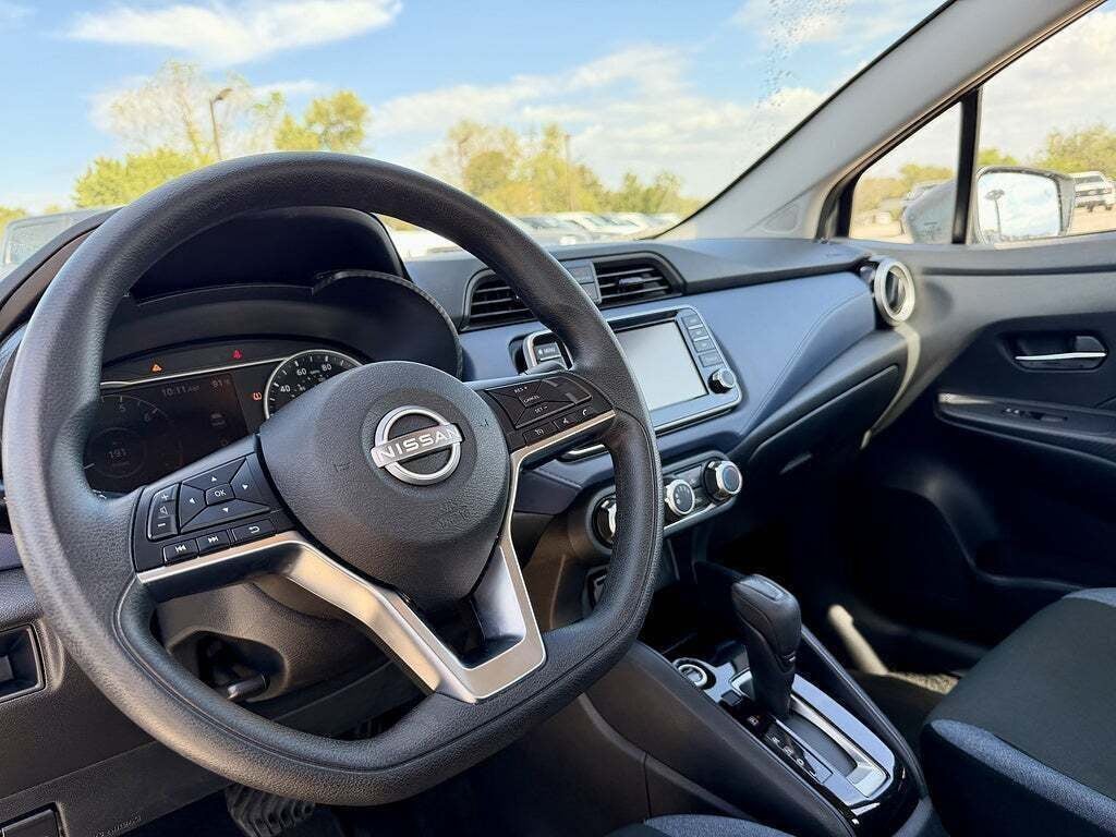 2024 Nissan Versa SV